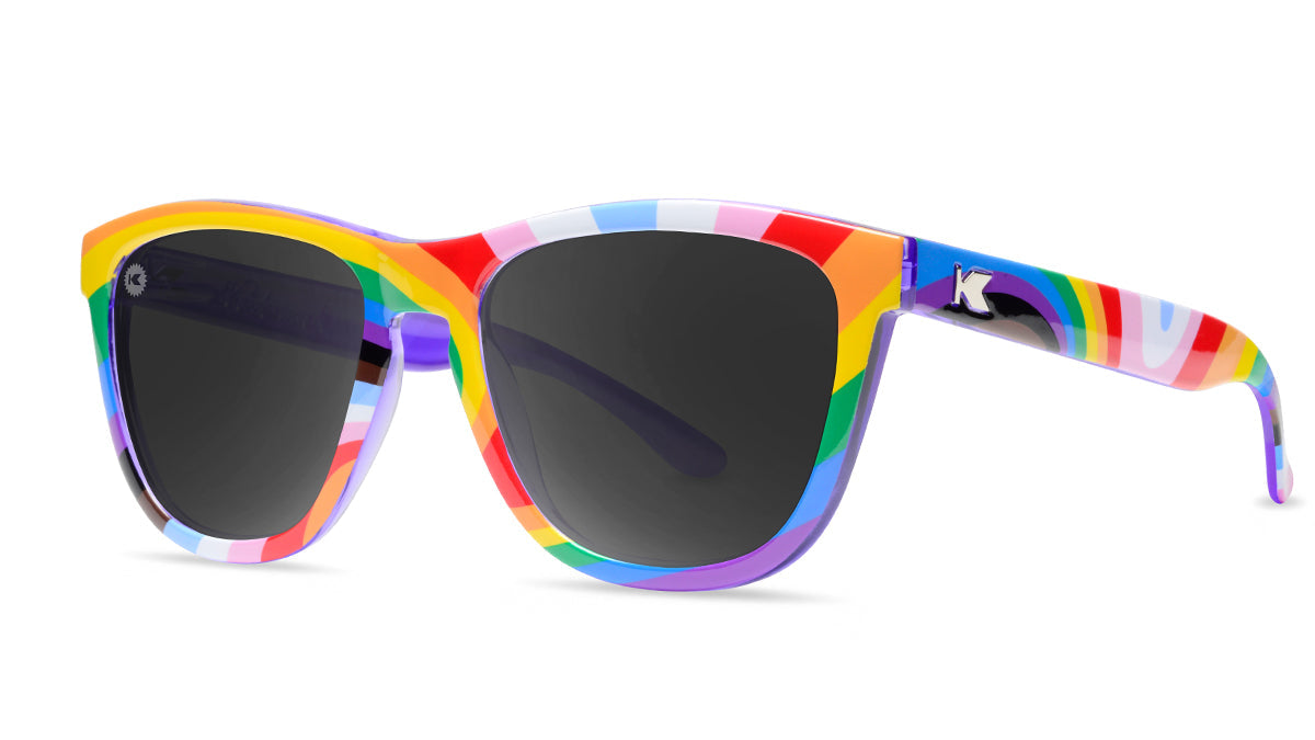 Premiums Loud and Proud#Color_Loud and Proud